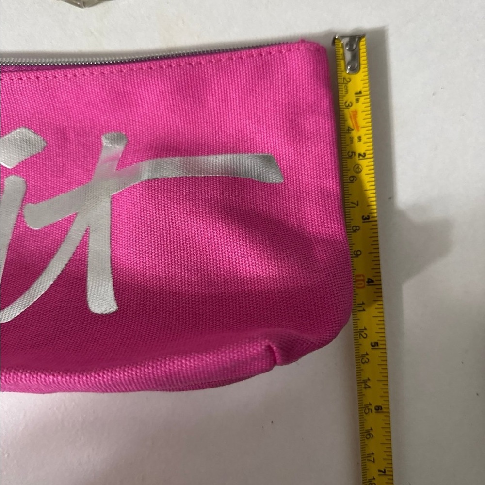 IT Cosmetic Bag Brand New - Picture 6 of 6
